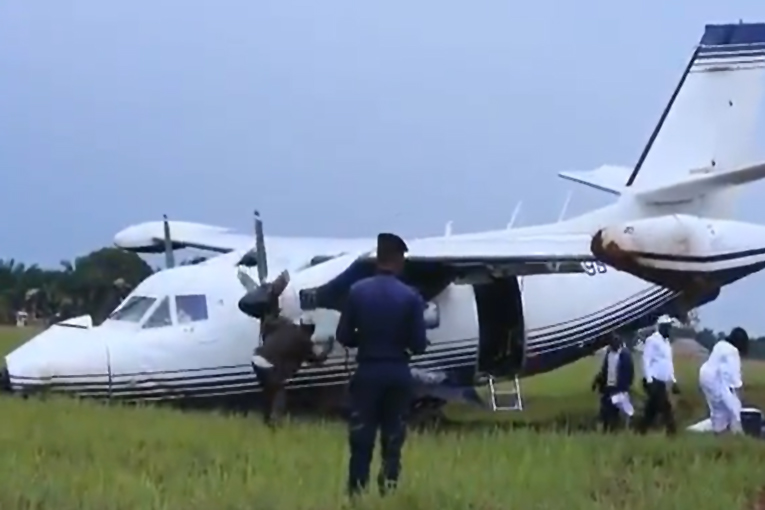 Kongo’da Air Fast Congo uçağı inişte pistten çıktı