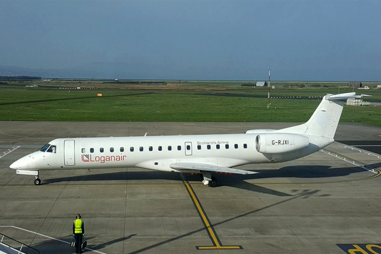 Loganair’de büyük skandal 5 yolcuyu uçaktan indirdiler