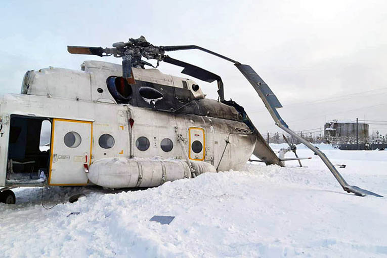 Rusya’da Mİ-8 helikopter kalkışta yere çakıldı