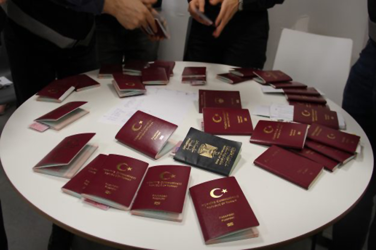 İstanbul Havalimanı’nda pasaport operasyonu