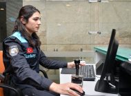 Pasaport polislerinin kıyafetleri değişti