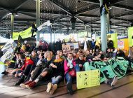 Protestocular Schiphol Havaalanı’nı bastı
