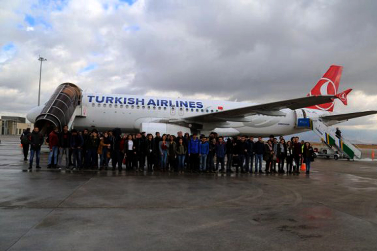Tunceli’li 2 bin 119 çocuk uçakla Türkiye’yi gezdi