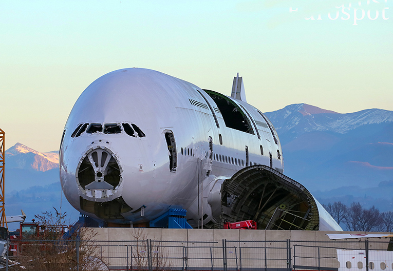 İlk hurdaya ayrılan A380’in son görüntüsü yayınlandı