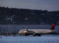 Delta uçağı Alaska’da acil indi