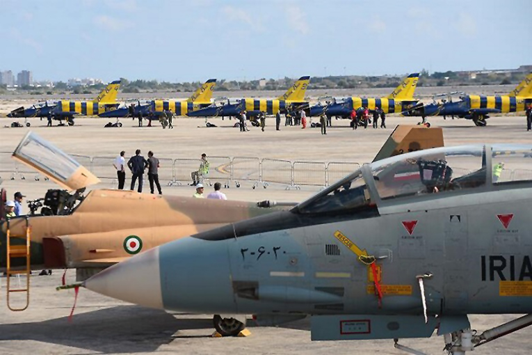 İran, sınırına F-14’leri konuşlandırdı