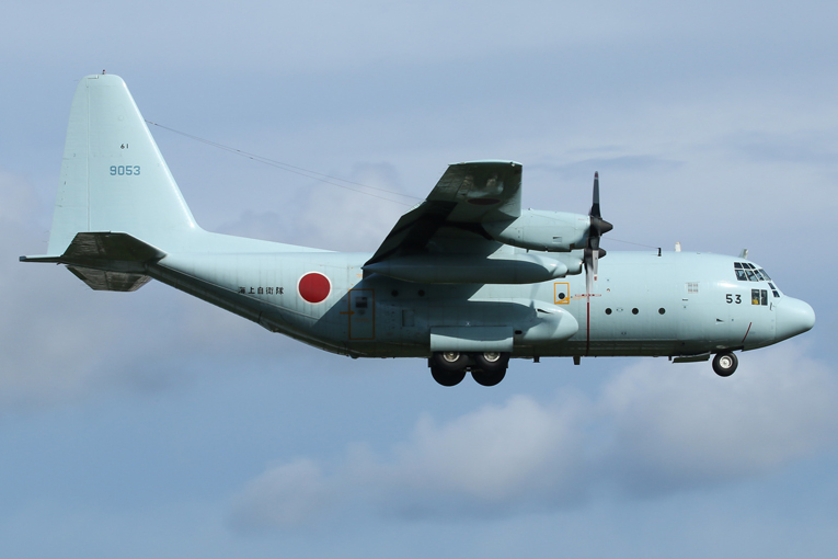 Japonya ordusunun C-130’u arıza nedeniyle acil indi