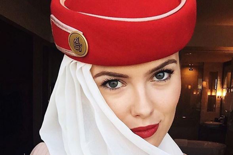Gezdiği ülke fotoğraflarını paylaştı ünlü oldu hostesliği bıraktı
