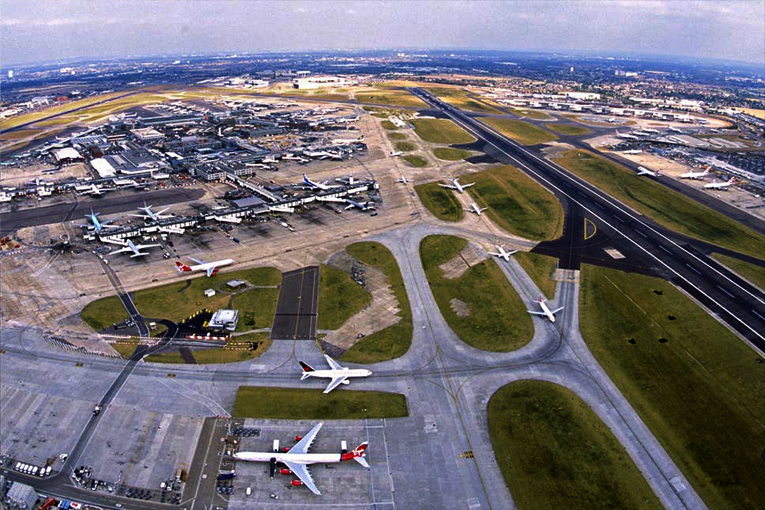 Heathrow Havalimanı tek pistten hizmet verecek