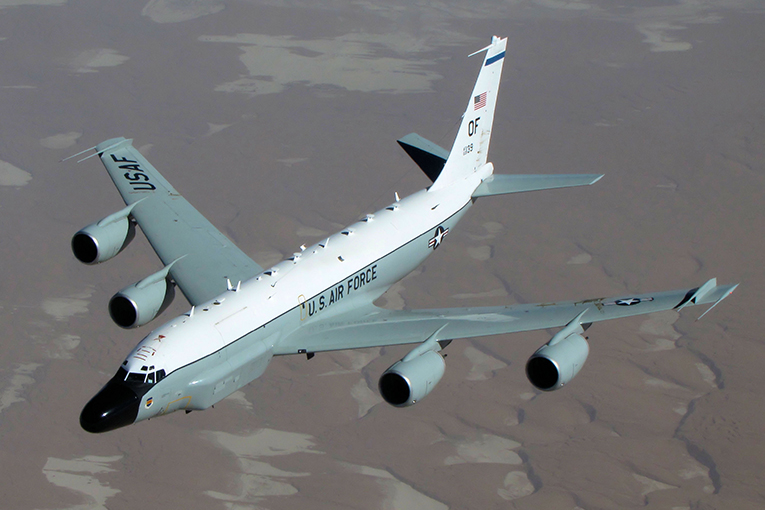 ABD’nin RC-135W’si Suriye&de keşif uçuşu yaptı