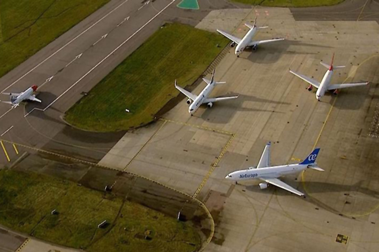 Drone Madrid Barajas Havalimanı’nda uçuşları durdurdu