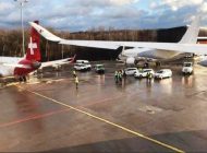 Qatar uçağı park halindeki Helvetic Airways’in uçağna çarptı