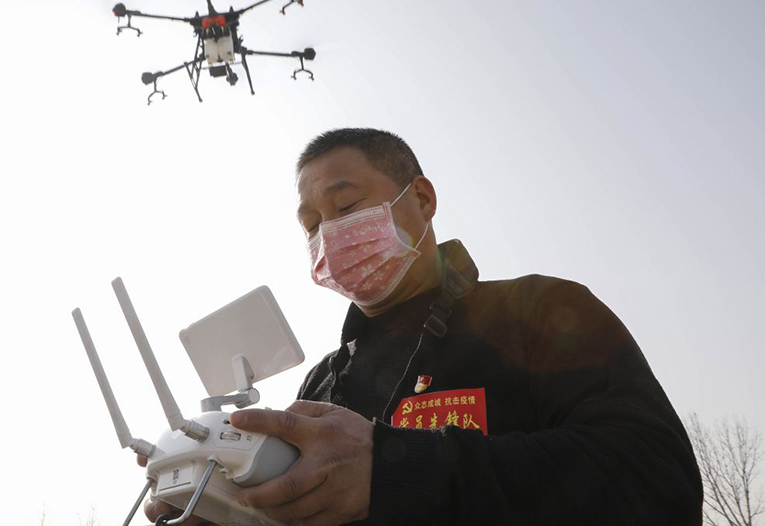 Çin’de dronelarla koronavirüs mücadelesi başladı