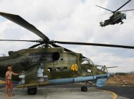 Suriye ordusunun helikopteri vuruldu acil indi