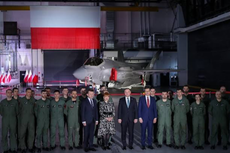 Polonya, ABD ile F-35 anlaşması yaptı