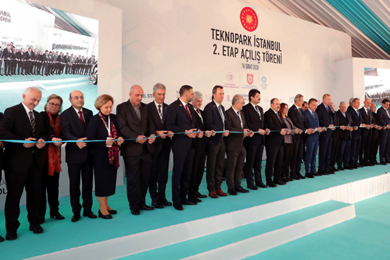 Başkan Erdoğan, Teknopark İstanbul’da açılışlar yaptı
