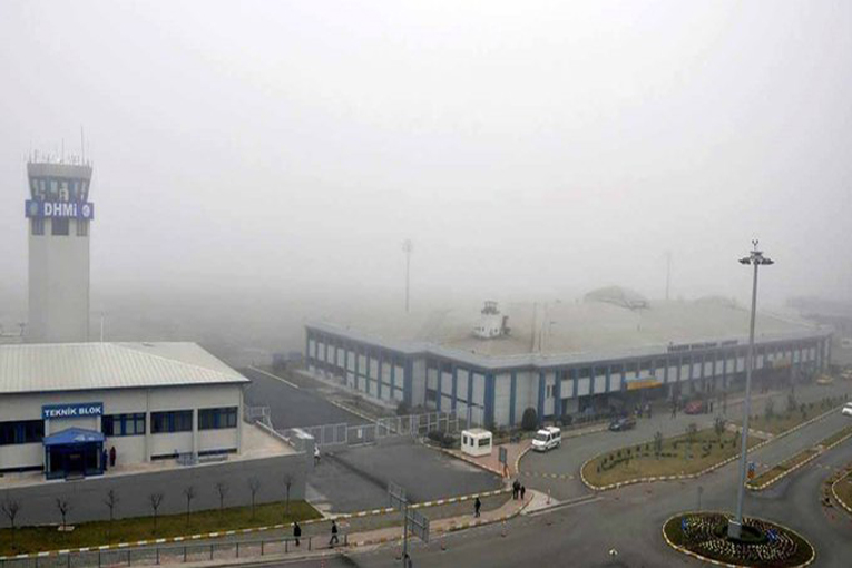Sis,Trabzon inişlerine izin vermiyor