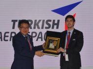Singapur’da TUSAŞ standı ilgi odağı oldu