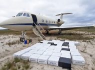 Tarlada 69 adet kokain balyası ile böyle bulundu