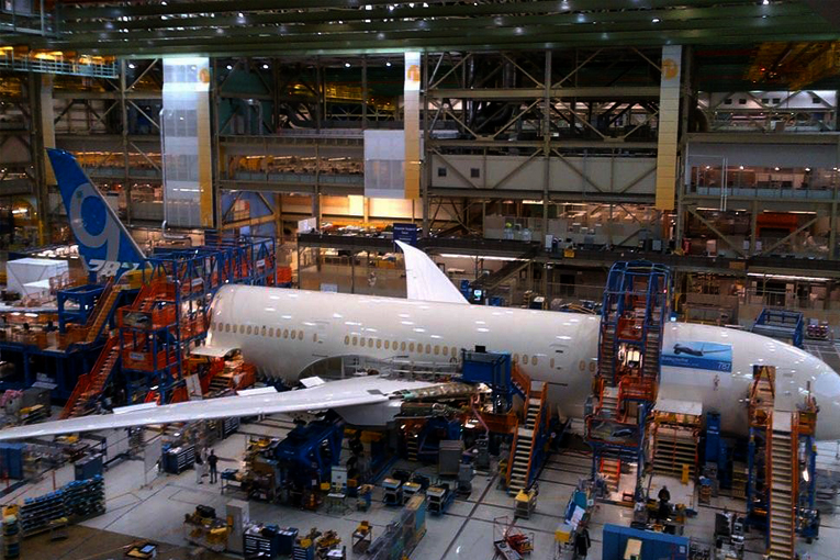 Boeing North Charleston şehrinde B787 üretimini durduruyor
