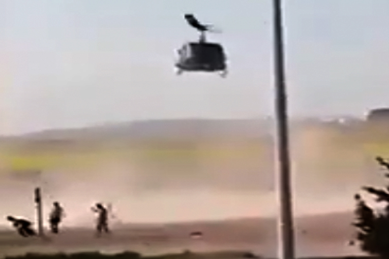 Tunus’ta top oynayanlar helikopter ile dağıtıldı