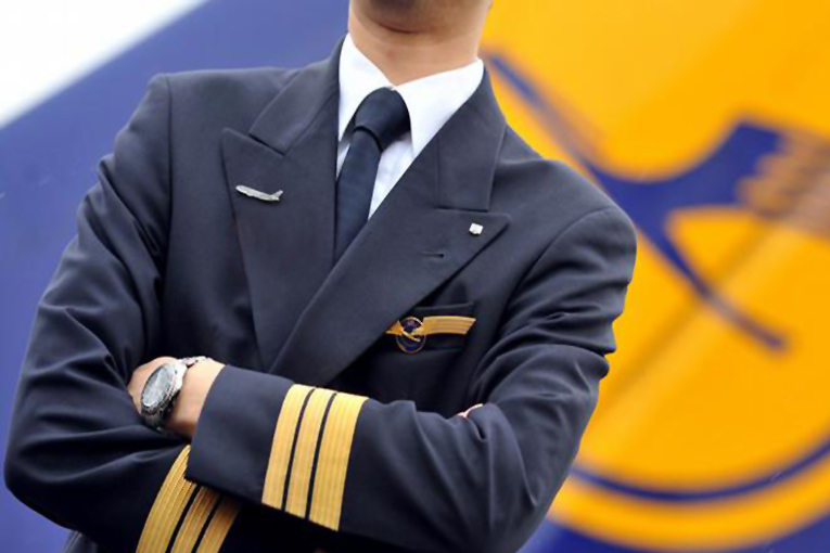 Lufthansa pilotları maaşlarının düşürülmesini istedi