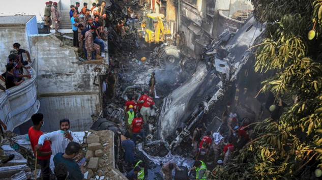 Airbus kaza ekibini Pakistan’a yolladı