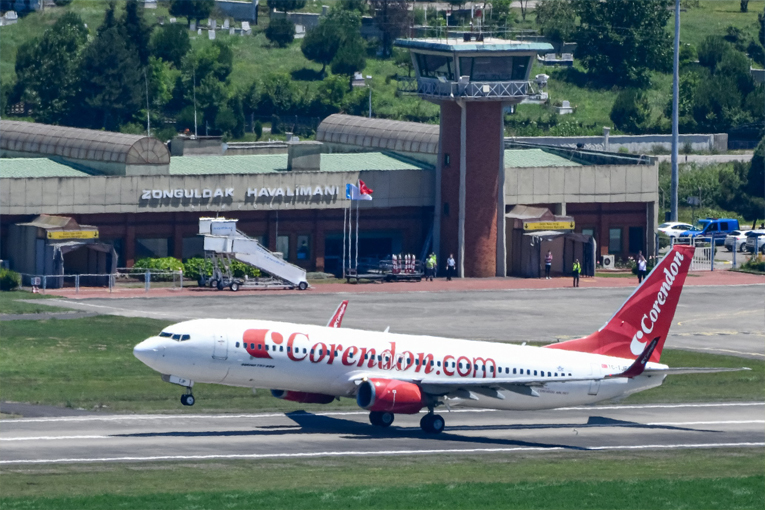 Corendon Airlines Zonguldak Havalimanına ilk yolcularını indirdi