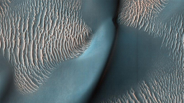 NASA, Mars’ın özel fotoğraflarını yayınladı