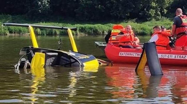 Polonya’da Wisla nehrine R44 düştü