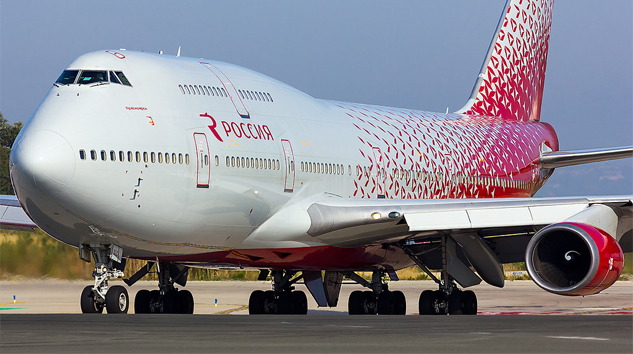 Rossiya havayolunun Antalya uçağı geri döndü