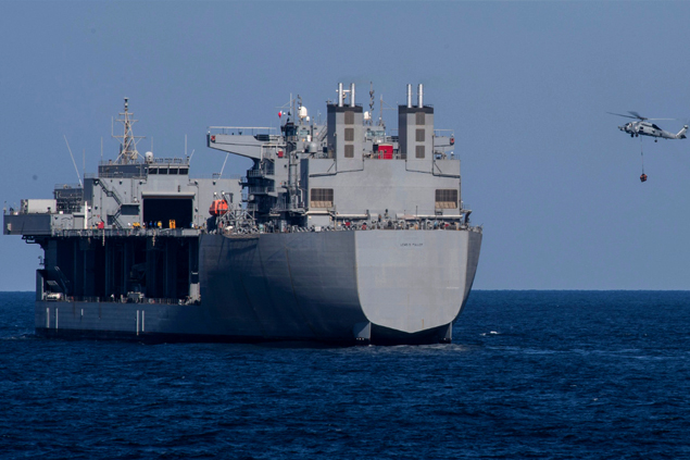 USS Hershel Woody Williams uçak gemisi, Suda Körfezi’nde kalıcı