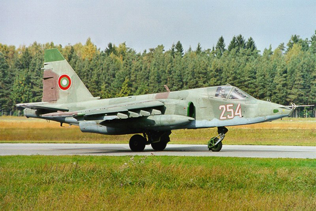 Bulgaristan yenilediği Su-25 ile test uçuşu yaptı