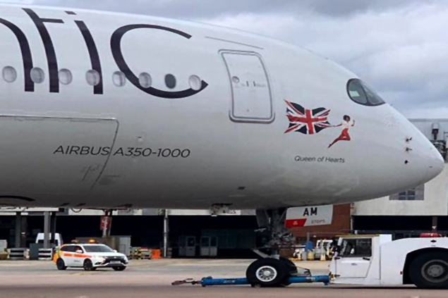 Virgin Atlantic’in A350-1000 uçağına tov aracı çarptı