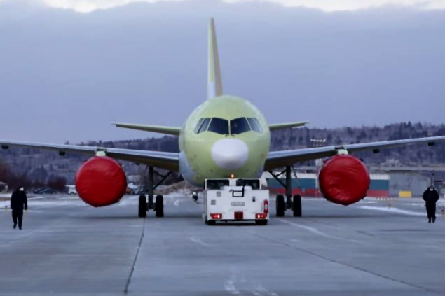 Irkut ilk yerli motorlu MS-21-310 prototip uçağı hangardan çıkardı