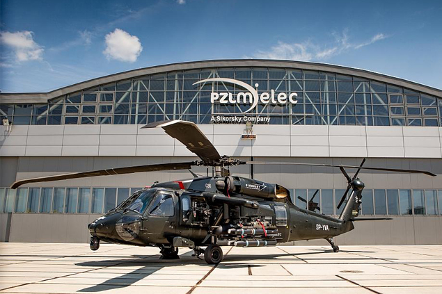 Polonya’da üretilen 5 adet S-70i Black Hawk Manila’ya yollandı