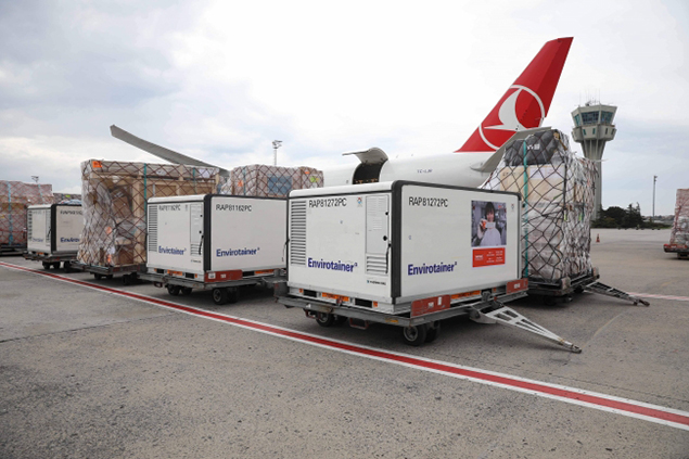 Turkish Cargo, Kovid-19 aşılarını tüm dünyaya götürüyor