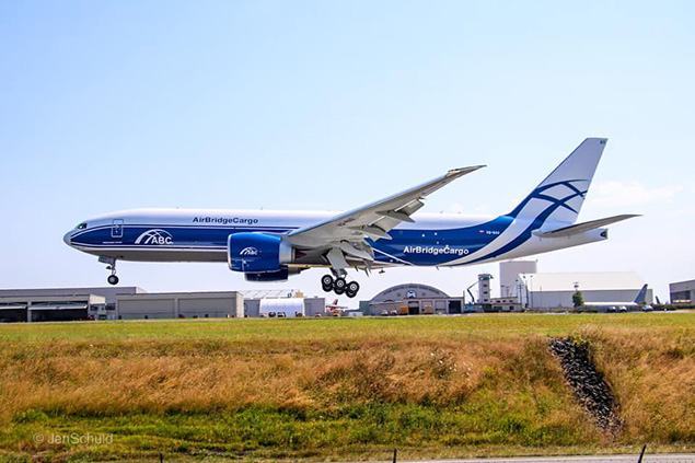 AirBridgeCargo Airlines ilk B777F kargo uçağını filosuna kattı