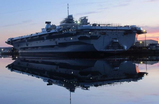 İngiltere’nin en yeni uçak gemisi HMS Prince of Wales arızalandı