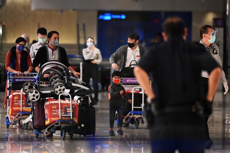 Çin ülkedeki uzun uçuşları durduruyor