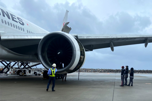 Japan Airlines’ın uçağı Naha Havalimanı’na acil indi