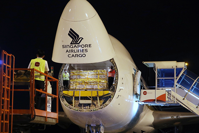 Singapur Havayolları ilk aşıları Singapur’a taşıdı