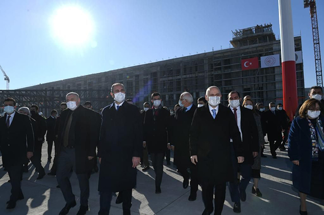 Bakan Karaismailoğlu, Gaziantep Havalimanı’nda inceleme yaptı