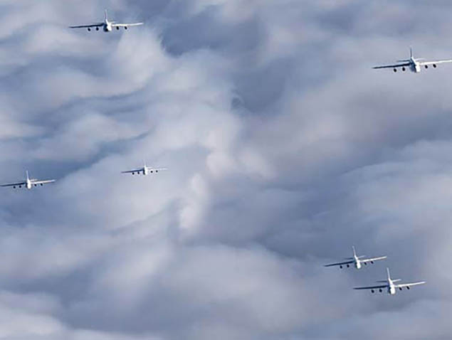 İlk kez 6 adet An-124 birlikte uçtu