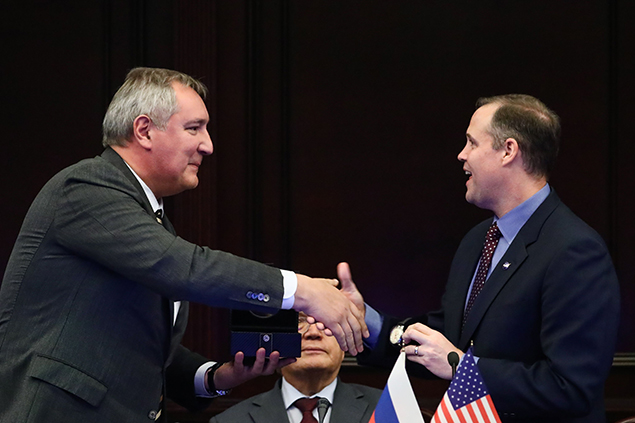 Roscosmos, Jim Bridenstine’e  tebrik mesajı yolladı