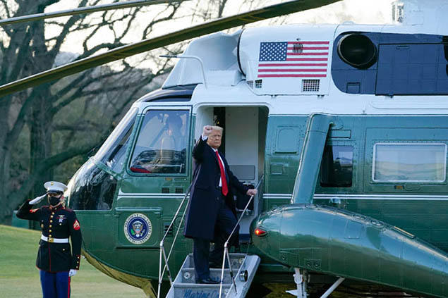 Trump Beyaz Saraya veda etti