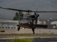 Helikopter düştü