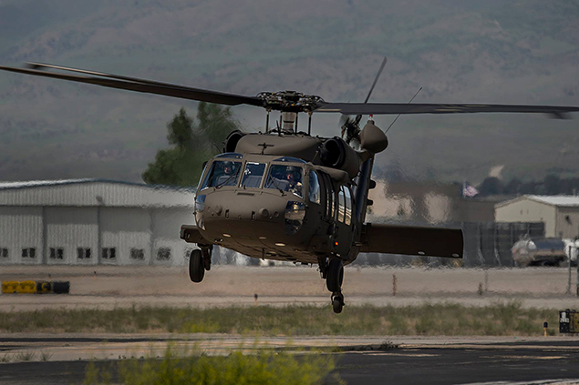 Helikopter düştü