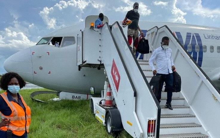 LAM’ın uçağı inişte pistten çıktı