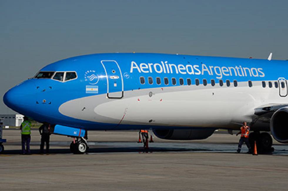 Aerolinas Argentinas uçağında 49 kişide Covid-19 çıktı